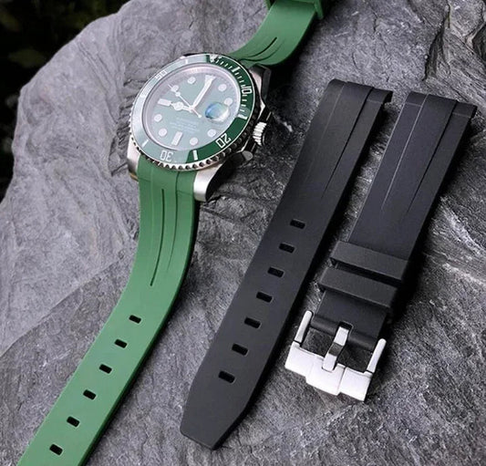 Green black mechanical rubber watch from CONTÉVANOU