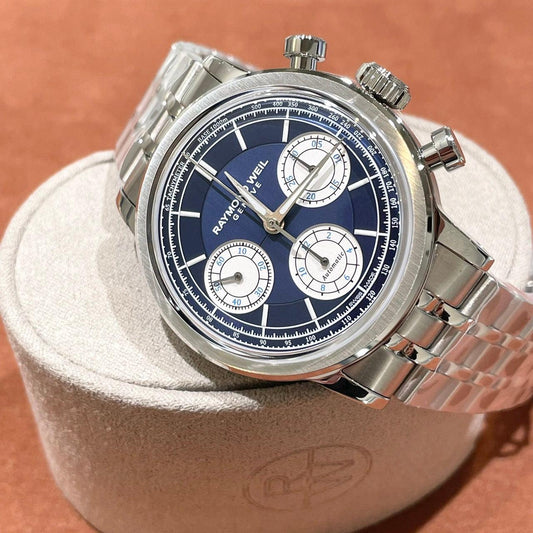 RAYMOND WEIL automatic chronograph with blue dial, stainless-steel case and bracelet